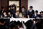 כ"ק אדמו"ר מסאטמאר שליט"א באזוכט אין מחנה רב טוב - מרת קויפמאן קעמפ און אין מחנה סאטמאר בארא פארק