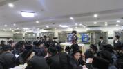 הרב דוד רוקח שליט"א נכד כ"ק אדמו"ר מבעלזא שליט"א אויף שבת קודש אין ישיבת בעלזא חיפה