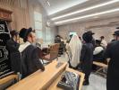 כ"ק אדמו"ר מסאטמאר שליט"א באזוכט אין קאנטרי האללאו נעבן קרית יואל 