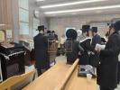 כ"ק אדמו"ר מסאטמאר שליט"א באזוכט אין קאנטרי האללאו נעבן קרית יואל 