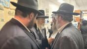 פרישע בילדער פון די ניקלשבורג ביהמ"ד 