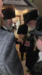 פרישע בילדער פון די ניקלשבורג ביהמ"ד 