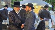 פרישע בילדער פון די ניקלשבורג ביהמ"ד 
