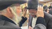 פרישע בילדער פון די ניקלשבורג ביהמ"ד 