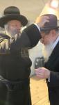 פרישע בילדער פון די ניקלשבורג ביהמ"ד 