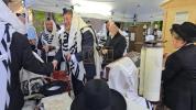 פרישע בילדער פון די ניקלשבורג ביהמ"ד 