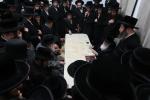 ימי השבעה בחצה"ק קרעטשניף 
