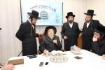 מעמד מסיבת לחיים בבית הרה"ק רבי יעקב מאיר שעכטער שליט"א לרגל הוצאה לאור הספר החדש "דורשי יחודך" יסודי היהדות ח"ב.