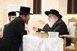 Main image for כ"ק אדמו"ר מצאנז שליט"א נעמט אויף קהל חסידיו אין ביתר לקראת ימים הנוראים