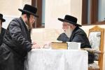 כ"ק אדמו"ר מצאנז שליט"א נעמט אויף קהל חסידיו אין ביתר לקראת ימים הנוראים