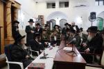 פולע גאלעריע: ניחום אבלים בחצר הקודש קרעטשניף סיגעט 