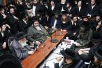 פולע גאלעריע: ניחום אבלים בחצר הקודש קרעטשניף סיגעט 