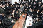 פולע גאלעריע: ניחום אבלים בחצר הקודש קרעטשניף סיגעט 
