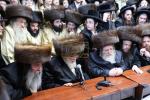 פולע גאלעריע: ניחום אבלים בחצר הקודש קרעטשניף סיגעט 