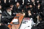 פולע גאלעריע: ניחום אבלים בחצר הקודש קרעטשניף סיגעט 
