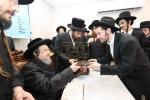 מעמד מסיבת לחיים בבית הרה"ק רבי יעקב מאיר שעכטער שליט"א לרגל הוצאה לאור הספר החדש "דורשי יחודך" יסודי היהדות ח"ב