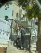 Main image for כ"ק אדמו"ר מתולדות אהרן שליט"א ביים אריינגיין אויפנעמען קהל חסידיו אין בית שמש