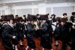 שמחת החתונה בחצרות גאלאנטא ברעזנא ווינא טענקא 
