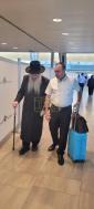 הרה"ג ר' פנחס פאדווא שליט"א גאב"ד קהילת שומרי הדת אין אנטווערפן און רב דמערכת הכשרות המהודרת חוג חתם סופר פתח תקוה ביי א באזוך אין ארה"ק צו מיטהאלטן די השגחה און הידורים פון די נאנט