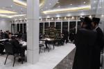 הגה"צ אב"ד צאנז ארה"ב שליט"א אויף א ביקור חיזוק בקרב בני קהילתו לרגל ימים הנוראים הבעלל"ט