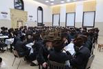 הגה"צ אב"ד צאנז ארה"ב שליט"א אויף א ביקור חיזוק בקרב בני קהילתו לרגל ימים הנוראים הבעלל"ט