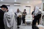 הגה"צ אב"ד צאנז ארה"ב שליט"א אויף א ביקור חיזוק בקרב בני קהילתו לרגל ימים הנוראים הבעלל"ט