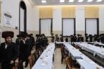הגה"צ אב"ד צאנז ארה"ב שליט"א אויף א ביקור חיזוק בקרב בני קהילתו לרגל ימים הנוראים הבעלל"ט