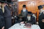 כ"ק אדמו"ר מקרעטשניף סיגעט שליט"א באזוכט ביי גדולי ישראל לרגל הכתרתו לאדמורו"ת