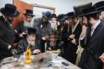 כ"ק אדמו"ר מקרעטשניף סיגעט שליט"א באזוכט ביי גדולי ישראל לרגל הכתרתו לאדמורו"ת