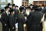 נאך בילדער פון קבלת קהל ביי כ"ק אדמו"ר מצאנז שליט"א 