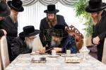 באזוך פון כ"ק אדמו"ר מסערדאהעלי ביי כ"ק אדמו"ר מבאבוב 45 שליט"א 
