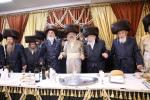 שמחת בית וויטעפסק - סערעדנא - קאסוב ירושלים -- חתונת בת האדמו"ר מוויטעפסק עם נכד האדמו"ר מסערעדנא וחתן האדמו"ר מקאסוב ירושלים -