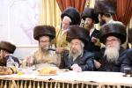שמחת בית וויטעפסק - סערעדנא - קאסוב ירושלים -- חתונת בת האדמו"ר מוויטעפסק עם נכד האדמו"ר מסערעדנא וחתן האדמו"ר מקאסוב ירושלים -