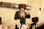 שבע ברכות בחצר הקודש שומרי אמונים בשילוב חגיגת 'שהמלך במסיבו' לבוני הבית