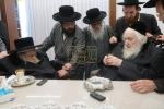 כ"ק אדמו"ר מתולדות אברהם יצחק שליט"א ביי כ"ק גאב"ד ירושלים שליט"א 