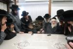 כ"ק אדמו"ר מתולדות אברהם יצחק שליט"א ביי כ"ק גאב"ד ירושלים שליט"א 