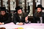 מאנסי וואונטשט זיך מזל טוב צום עפענונג פון סטרייוו 