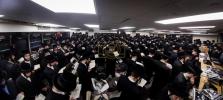 א' סליחות בצל כ"ק אדמו"ר מבאבוב 45 שליט"א 