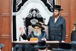 כ"ק אדמו"ר מסאטמאר שליט"א ביים סוגיא פארלערנען און לחיים אין היכל הישיבה