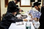 מסיבת חומש סעודה פאר תלמידי כיתה א' שע"י ת"ת יטב לב - מאנסי
