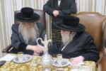 כ"ק אדמו"ר מניקלשבורג באזוכט ביי כ"ק אדמו"ר מתולדות צבי ספינקא שליט"א 