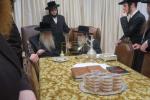 Main image for כ"ק אדמו"ר מניקלשבורג באזוכט ביי כ"ק אדמו"ר מתולדות צבי ספינקא שליט"א 