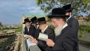 Main image for כ"ק אדמו"ר מליסקא שליט"א בתשליך תשפ"ו