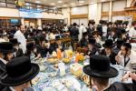 רייכע אויספאסן דעם מוצאי יום כיפור בחצה"ק סקווירא צוגעשטעלט ווי יאר יערליך דורך הנהלת המוסדות בית ציפורה דחסידי סקווירא בארא פארק