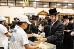 רייכע אויספאסן דעם מוצאי יום כיפור בחצה"ק סקווירא צוגעשטעלט ווי יאר יערליך דורך הנהלת המוסדות בית ציפורה דחסידי סקווירא בארא פארק