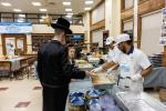 רייכע אויספאסן דעם מוצאי יום כיפור בחצה"ק סקווירא צוגעשטעלט ווי יאר יערליך דורך הנהלת המוסדות בית ציפורה דחסידי סקווירא בארא פארק