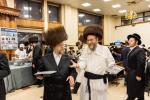 רייכע אויספאסן דעם מוצאי יום כיפור בחצה"ק סקווירא צוגעשטעלט ווי יאר יערליך דורך הנהלת המוסדות בית ציפורה דחסידי סקווירא בארא פארק