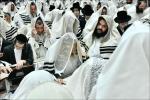 מוצאי יום כיפור בחצר הקודש סאדיגורא