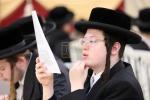סיום מסכת גיטין וחלוקת תעודות בישי"ק למצויינים 'יטב לב' דסאטמאר ירושלים 