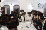   ערב און מוצאי יום הקדוש ביי כ"ק אדמו"ר מקרעטשניף סיגעט שליט"א